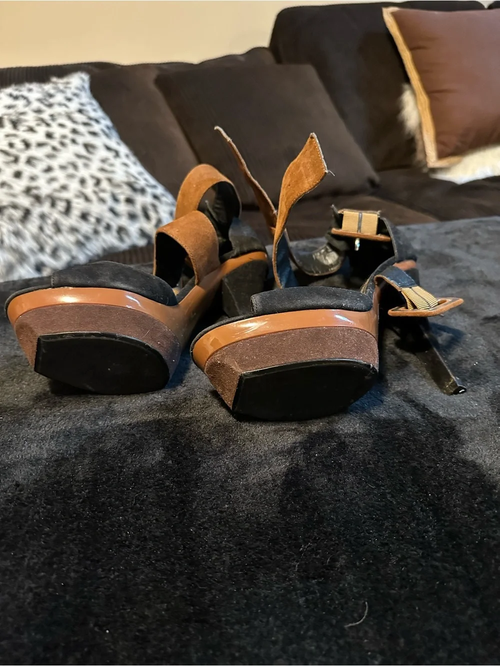 Colin Stuart Two-Tone Suede Platform Sandals - Black & Brown